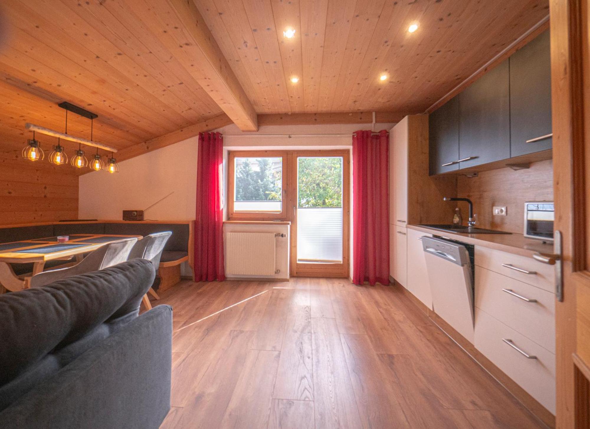 Ferienwohnung Zillertal - Schwemberger Fuegen Exterior photo
